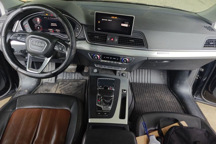 Used Audi Q5L 2020 40 TFSI Prestige Fashion Edition Center Console