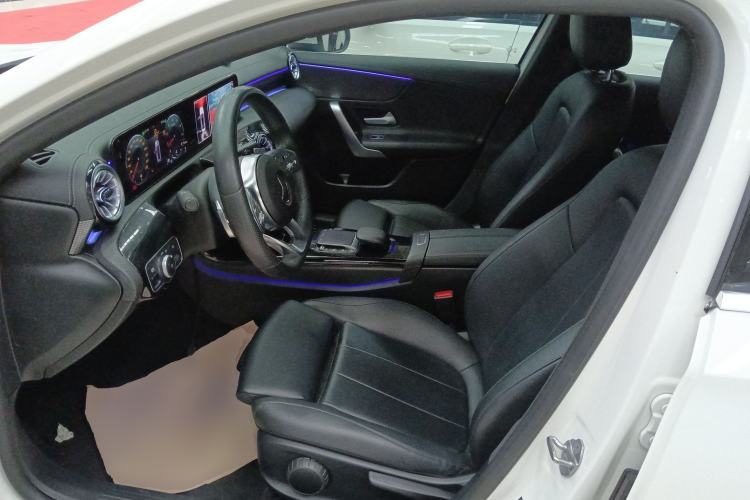 Used Mercedes-Benz A-Class 2022 Restyled A 200 L Sport Sedan Fashion Version
