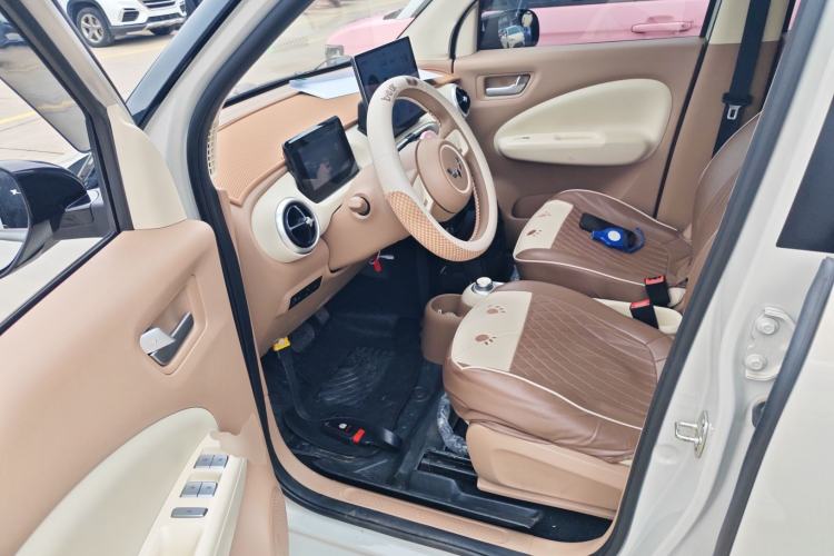 Used Wuling Hongguang MINIEV 2025 Four-Door Version Zhenxiang+ Edition Left Front Seat