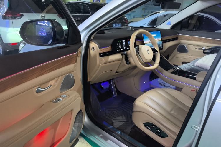 Used Hima AITO M7 2024 1.5T Rear-Drive Plus Version 5 Seats