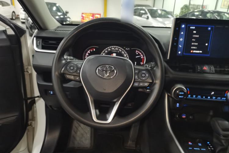 Used Toyota RAV4 2021 2.0L CVT Two-Wheel Drive Fashion Edition
