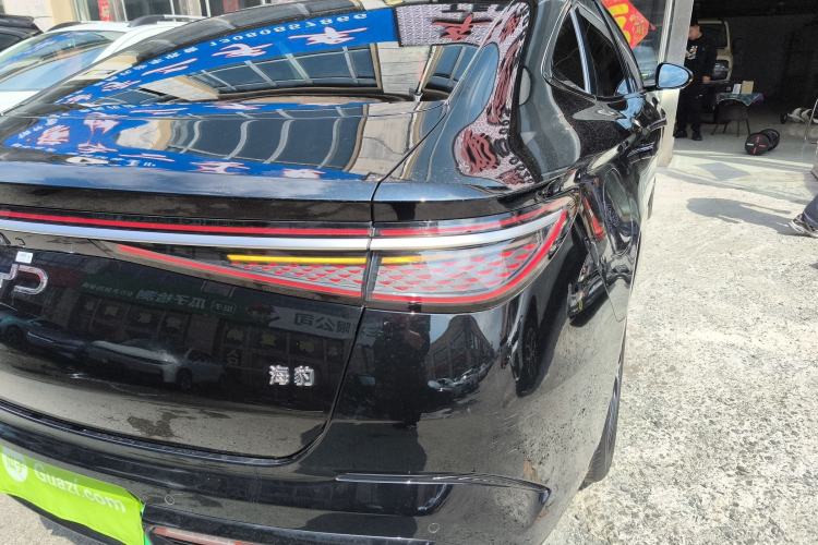 Used BYD Seal 2023 DM-i 1.5L 121km Prestige Model Right Rear Taillight