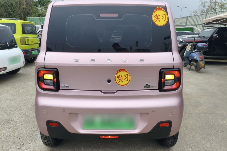 Used Geely Galaxy Panda 2024 Panda Mini 200km Endurance Bear