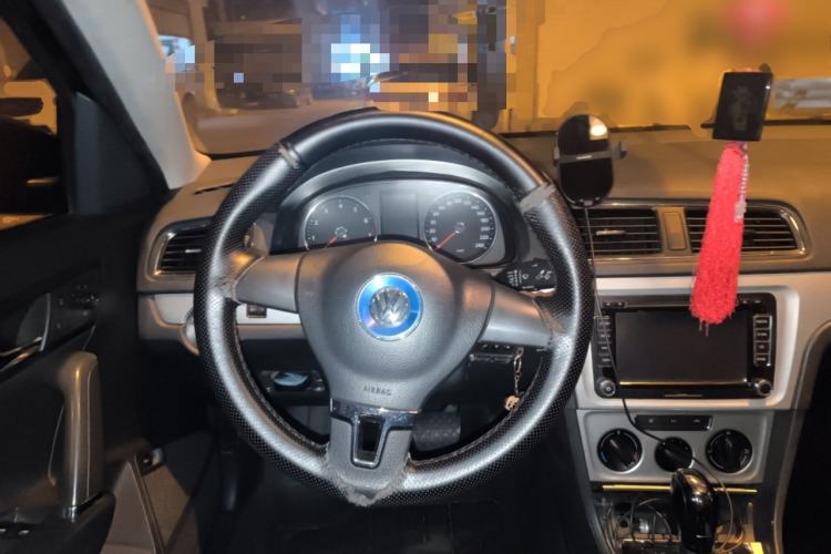 Used Volkswagen Lavida 2013 Restyled Classic 1.6L Automatic Comfort Edition Steering Wheel