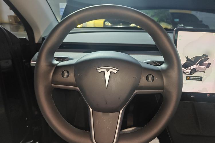 Used Tesla Model Y 2023 Rear-Wheel-Drive Version