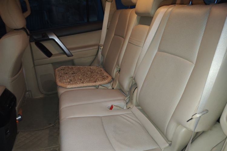 Used Toyota Prado 2014 2.7L Middle East Version Parallel Import Left Rear Seat