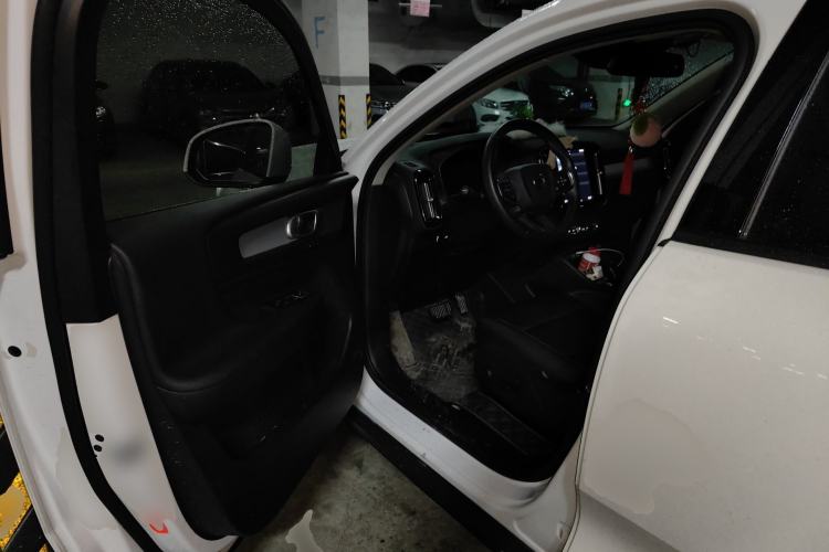 Used Volvo XC40 2022 T4 Four-Wheel Drive Smart & Stylish Edition Driver Seat