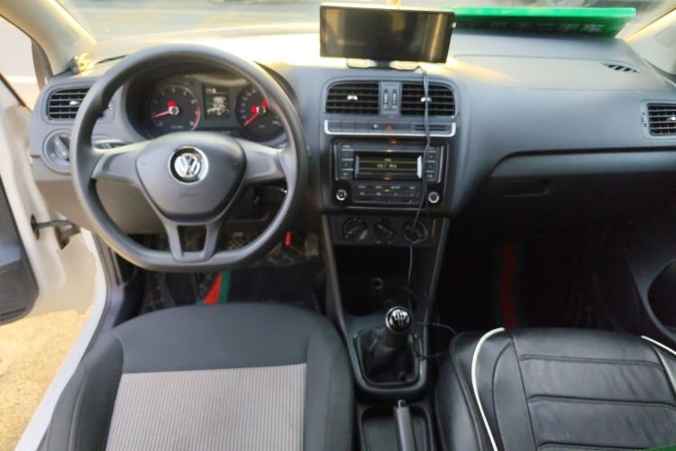 Used Volkswagen Polo 2014 1.4L Manual Fashion Edition
