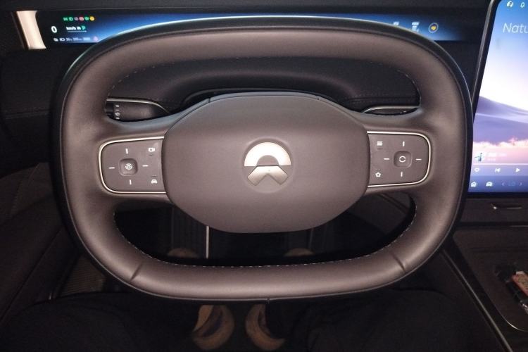 Used Nio ET9 2025 100 kWh Steering Wheel