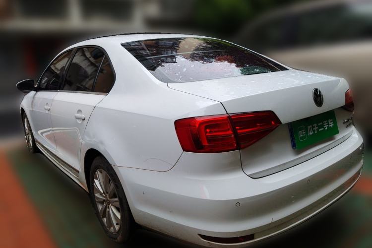 Used Volkswagen Sagitar 2015 230TSI Automatic Comfort Version Rear Left 45 Deg