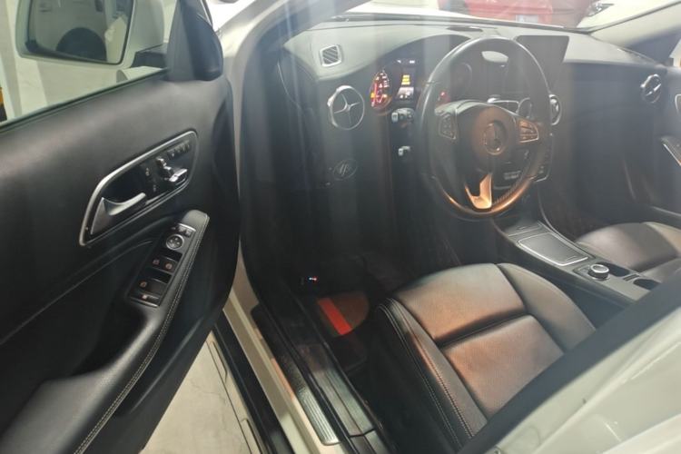 Used Mercedes-Benz GLA 2017 GLA 200 Fashion Model Driver Seat