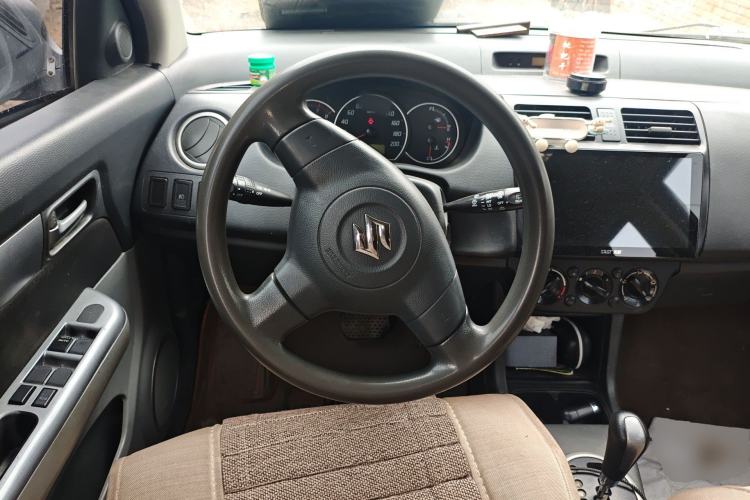 Used Suzuki Swift 2013 1.5L Automatic Standard Edition