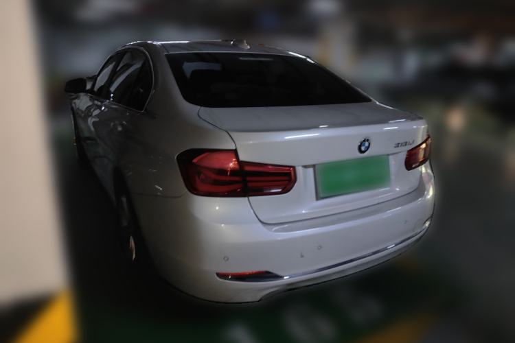 Used BMW 3 Series 2016 316Li Fashion Model Rear Left 45 Deg