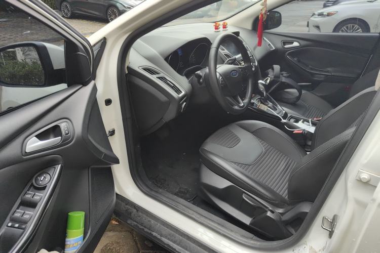 Used Ford Focus 2015 Sedan 1.6L Automatic Trend Model
