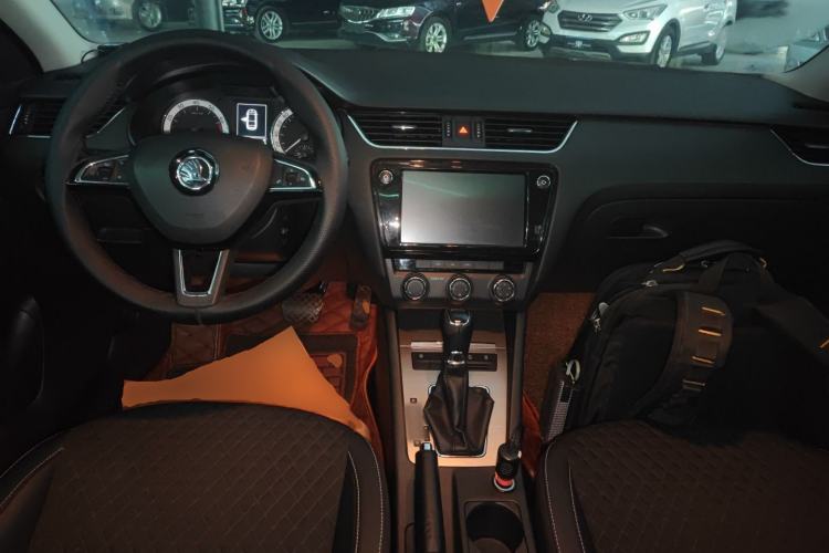 Used Skoda Octavia 2018 1.6L Automatic Luxury Edition
