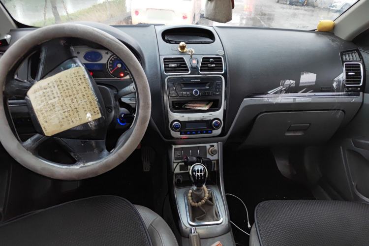 Used Geely Auto Classic Emgrand 2013 Sedan 1.8L Manual Entry-Level CNG Model
