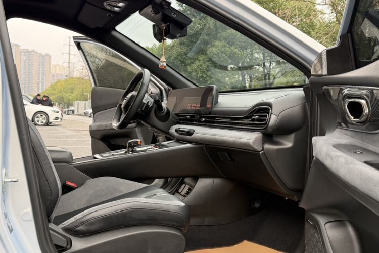 Used GAC Trumpchi EMPOW 2023 400T Automatic R PRO