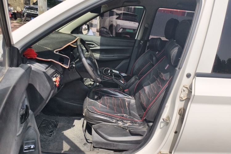 Used Wuling Hongguang 2019 1.5L S Basic Version China VI Standard LAR