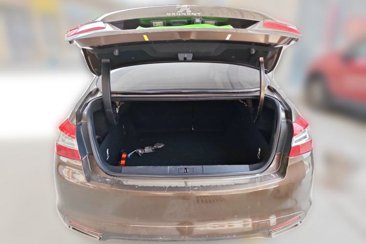 Used Peugeot 408 2014 1.6T Automatic Prestige Edition Trunk