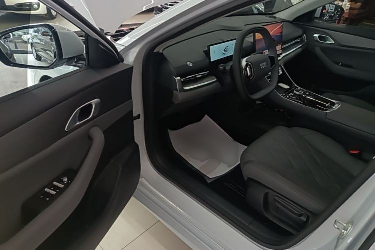 Used Geely Galaxy A7 2025 Model EM-i 70km Luxury Edition
