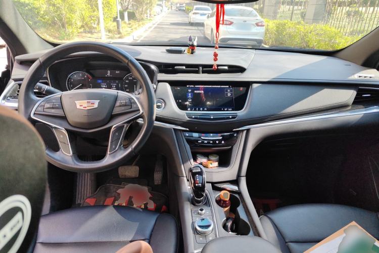 Used Cadillac XT5 2021 2.0T Two-Wheel Drive Luxury Version