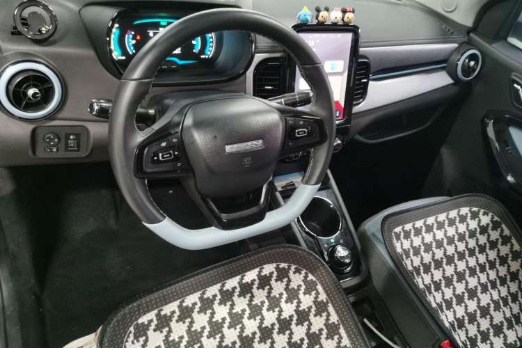 Used Chery New Energy Little Ant 2022 Restyled Version Sweet Pink Edition Half-Sugar Version 30.6 kWh 30 kW 301 km