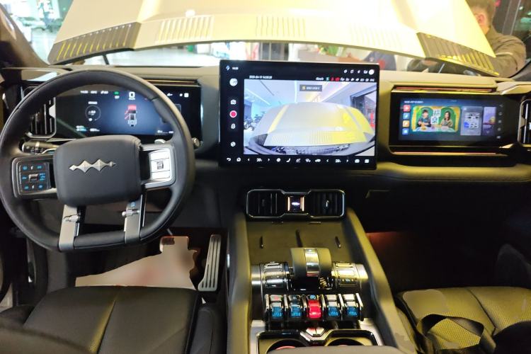 Used Formula Leopard 8 2025 Smart & Brave Flagship Edition 6 Seats Center Console