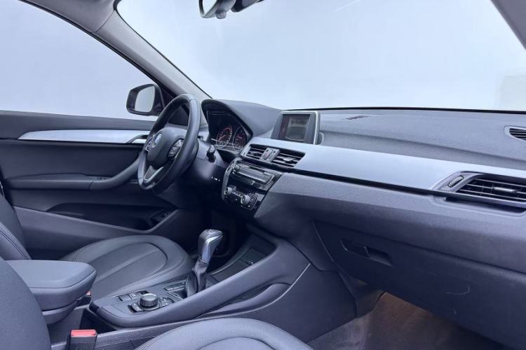 Used BMW X1 2018 sDrive20Li Leading Model
