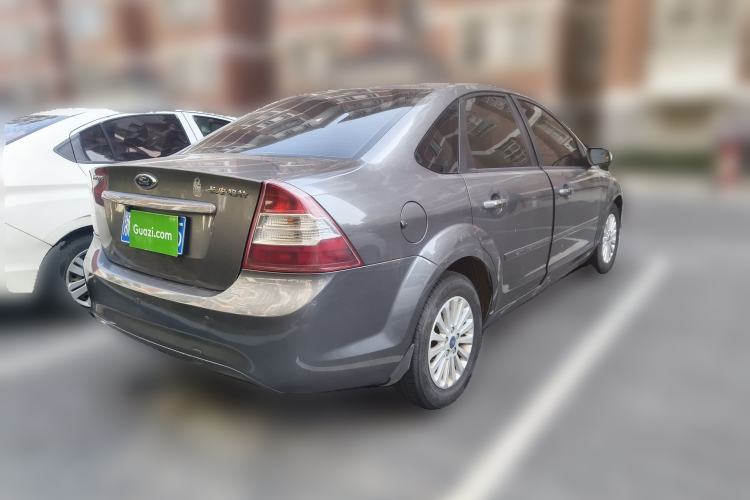 Used Ford Focus 2013 Sedan Classic 1.8L Automatic Fashion Edition
