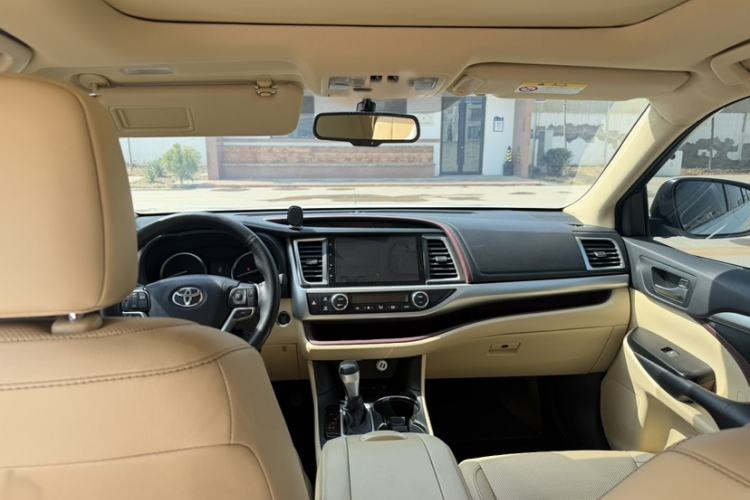 Used Toyota Highlander 2017 2.0T Four-Wheel Drive Luxury Edition 7 Seats
