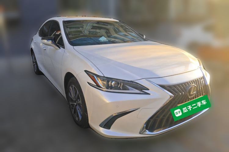 Used Lexus ES 2024 200 Premium Edition
