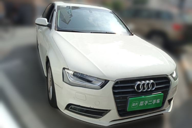 Used Audi A4L 2013 35 TFSI Automatic Standard Model Front Right 45 Deg