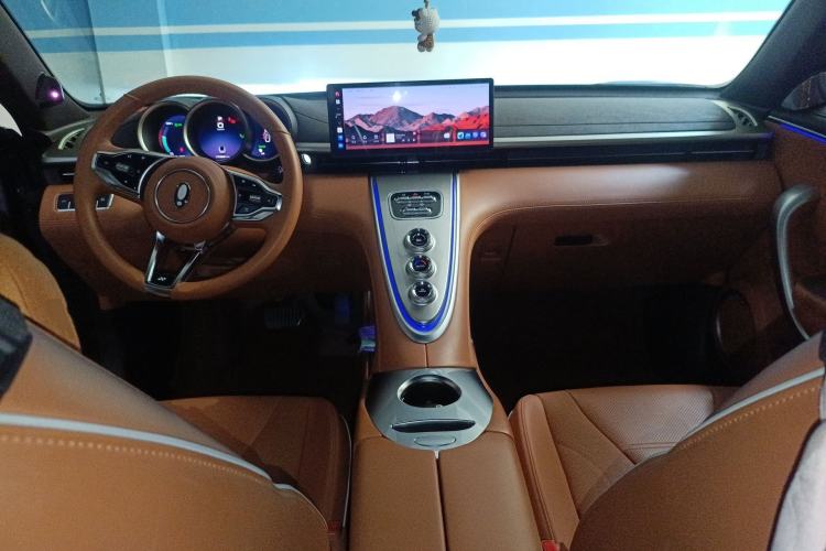 Used ORA Lightning Cat 2022 555 km Luxury Edition
