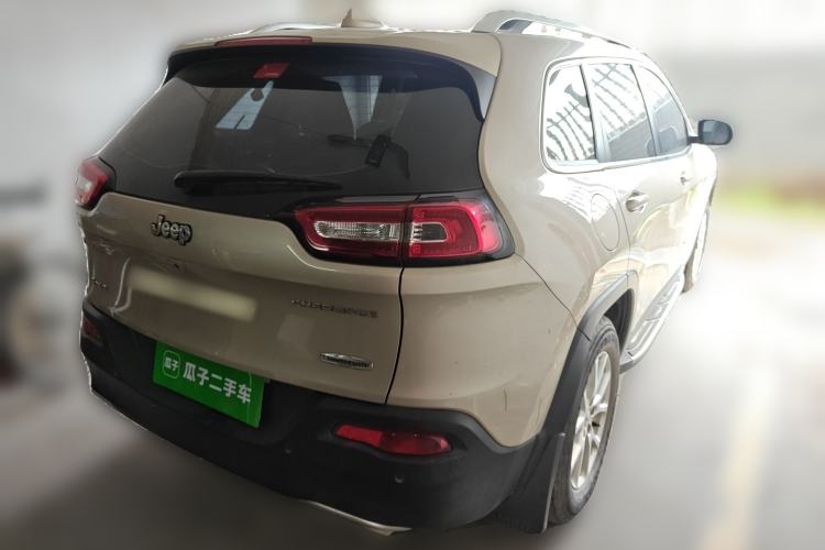 Used Jeep Cherokee 2016 2.4L Professional Smart Version