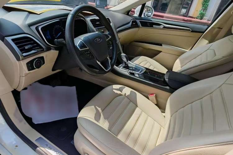 Used Ford Mondeo 2013 2.0L GTDi 200 Luxury Model
