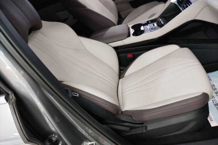 Used BYD Song PLUS New Energy 2025 EV Intelligent Driving Edition 520km Luxury Model
