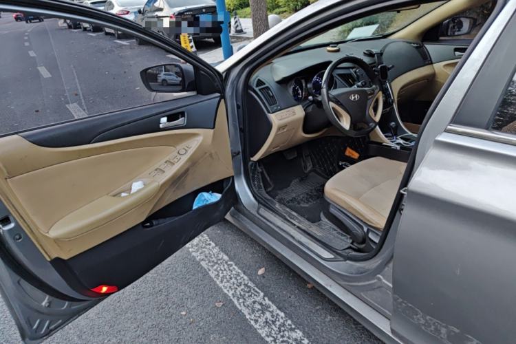 Used Hyundai Sonata 2011 2.0L Automatic Leading Edition
