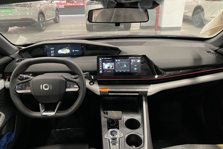 Used Qiyuan A06 2023 Supreme Model
