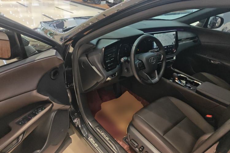 Used Lexus RX 2023 350h Four-Wheel Drive Enjoyment Version Driver Seat