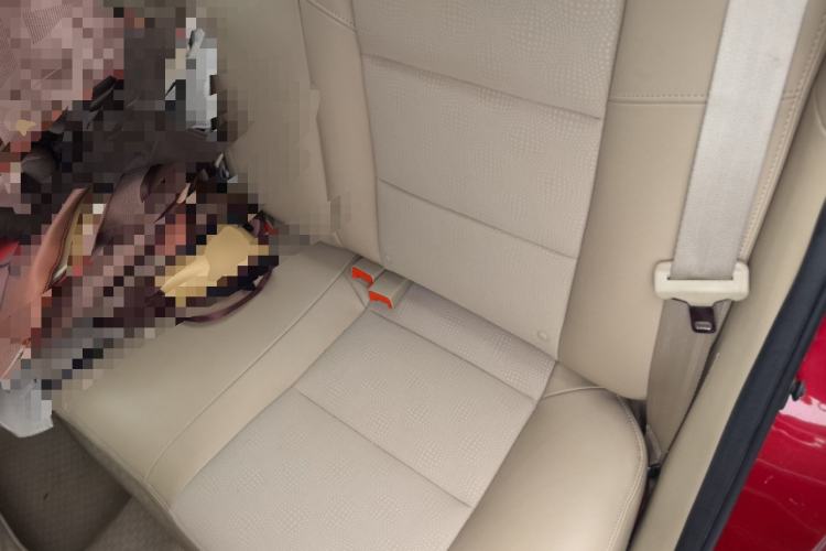 Used Buick Excelle 2013 1.5L Automatic Classic Model Left Rear Seat