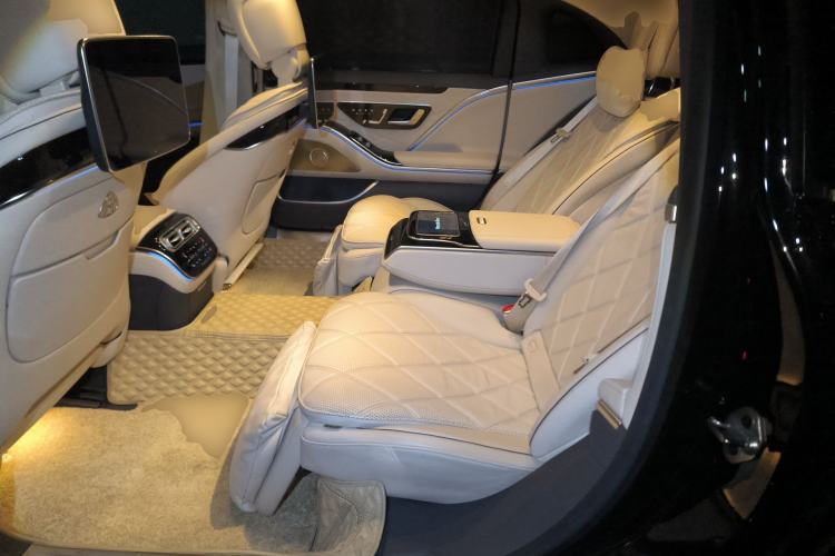 Used Mercedes-Benz Maybach S-Class 2021 S 480 4MATIC Left Rear Seat