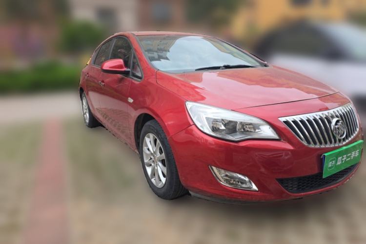 Used Buick GT 2013 XT 1.6L Automatic Fashion Edition Front Right 45 Deg