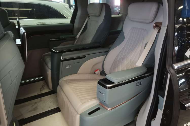 Used SAIC MAXUS G90 2022 2.0T Interstellar Flagship Edition