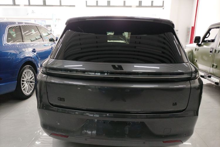 Used Li Auto L8 2023 Pro Model
