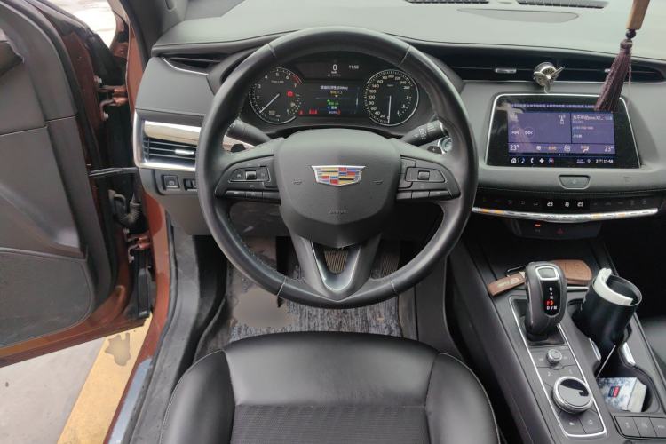 Used Cadillac XT4 2018 28T Two-Wheel Drive Tech Version