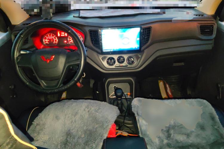 Used Wuling Hongguang V 2022 1.5L Jingqu Version Hydraulic Power Steering LAR