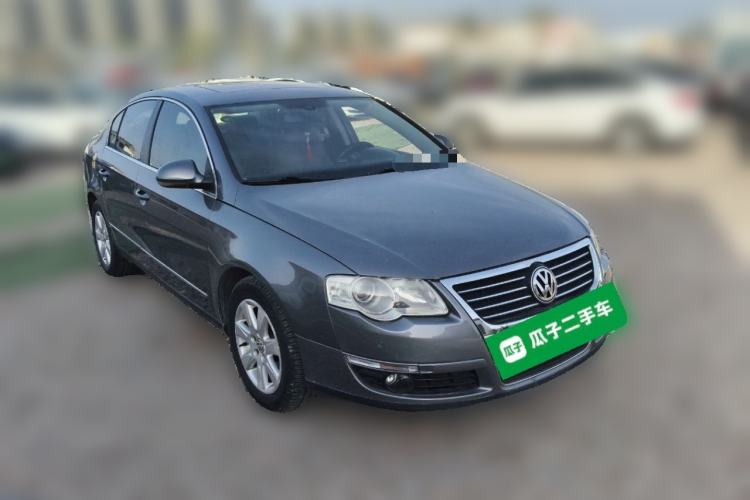 Used Volkswagen Magotan 2009 1.8 TSI DSG Comfort Edition Front Right 45 Deg