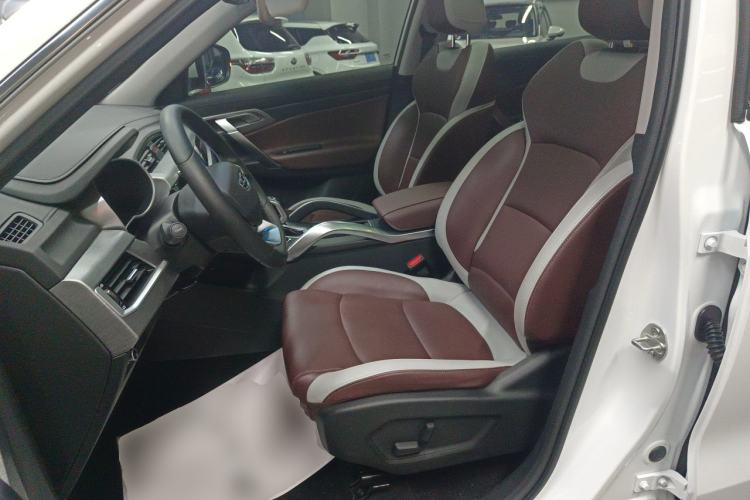 Used Geely Auto Emgrand X7 Sport 2022 1.8TD DCT Zhiya Trim