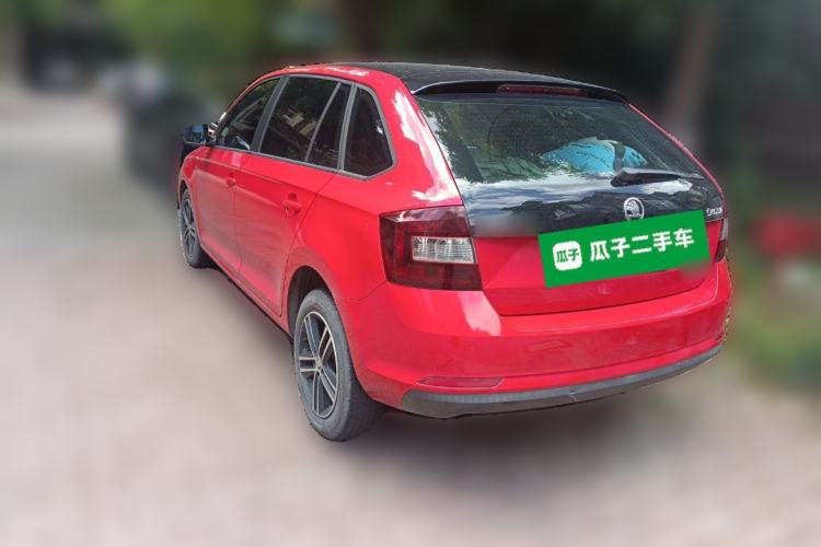 Used Skoda Rapid Spaceback 2014 1.6L Automatic Enjoyment Edition