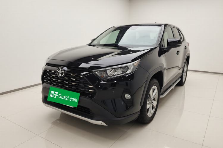 Used Toyota RAV4 2021 2.0L CVT Two-Wheel Drive Fashion Edition Guazi used car, China used car export, Used car for sale, Used  cars, Cheapest cars for sale